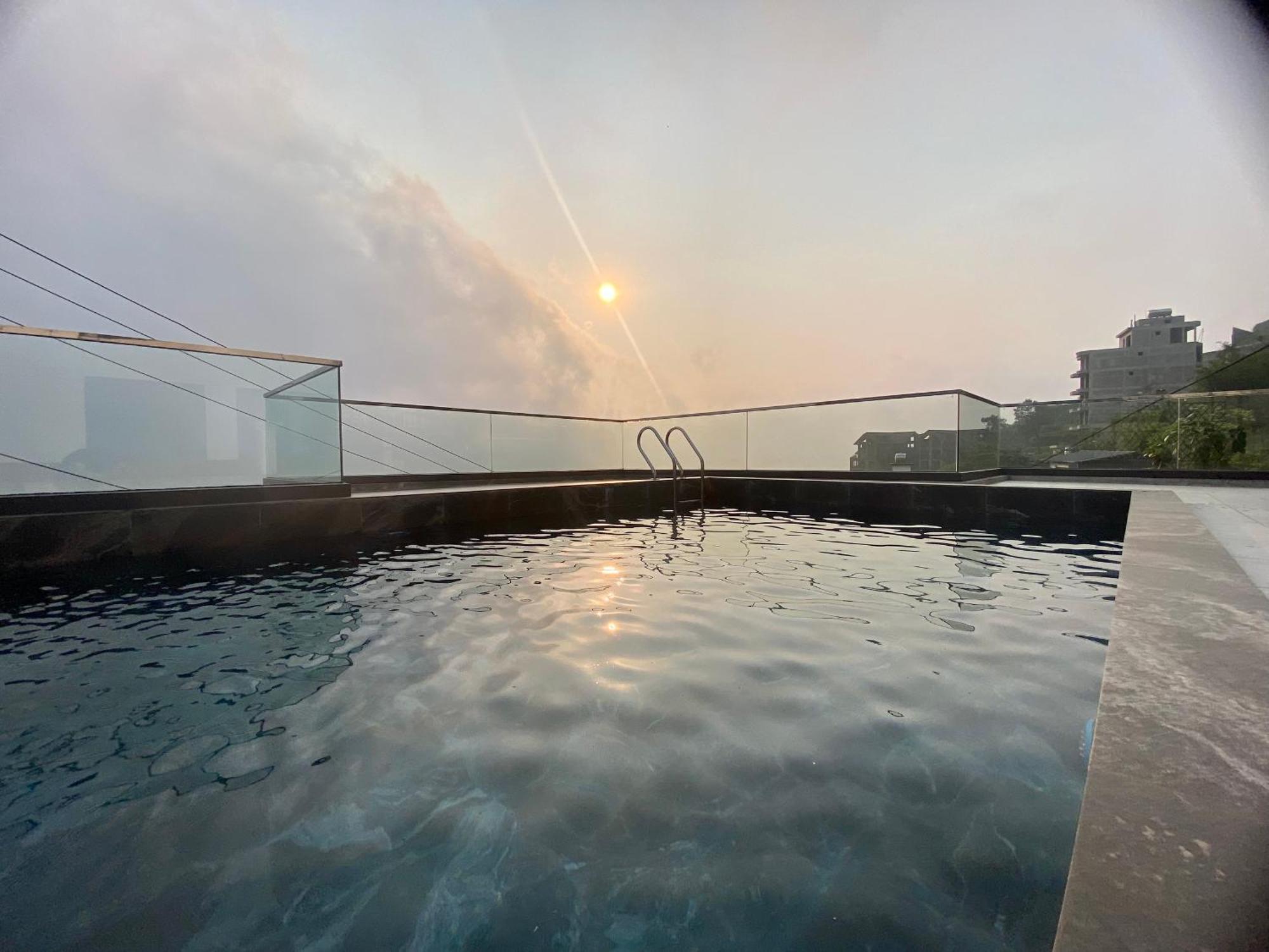 Blue Moon Tam Dao Hotel Exterior photo